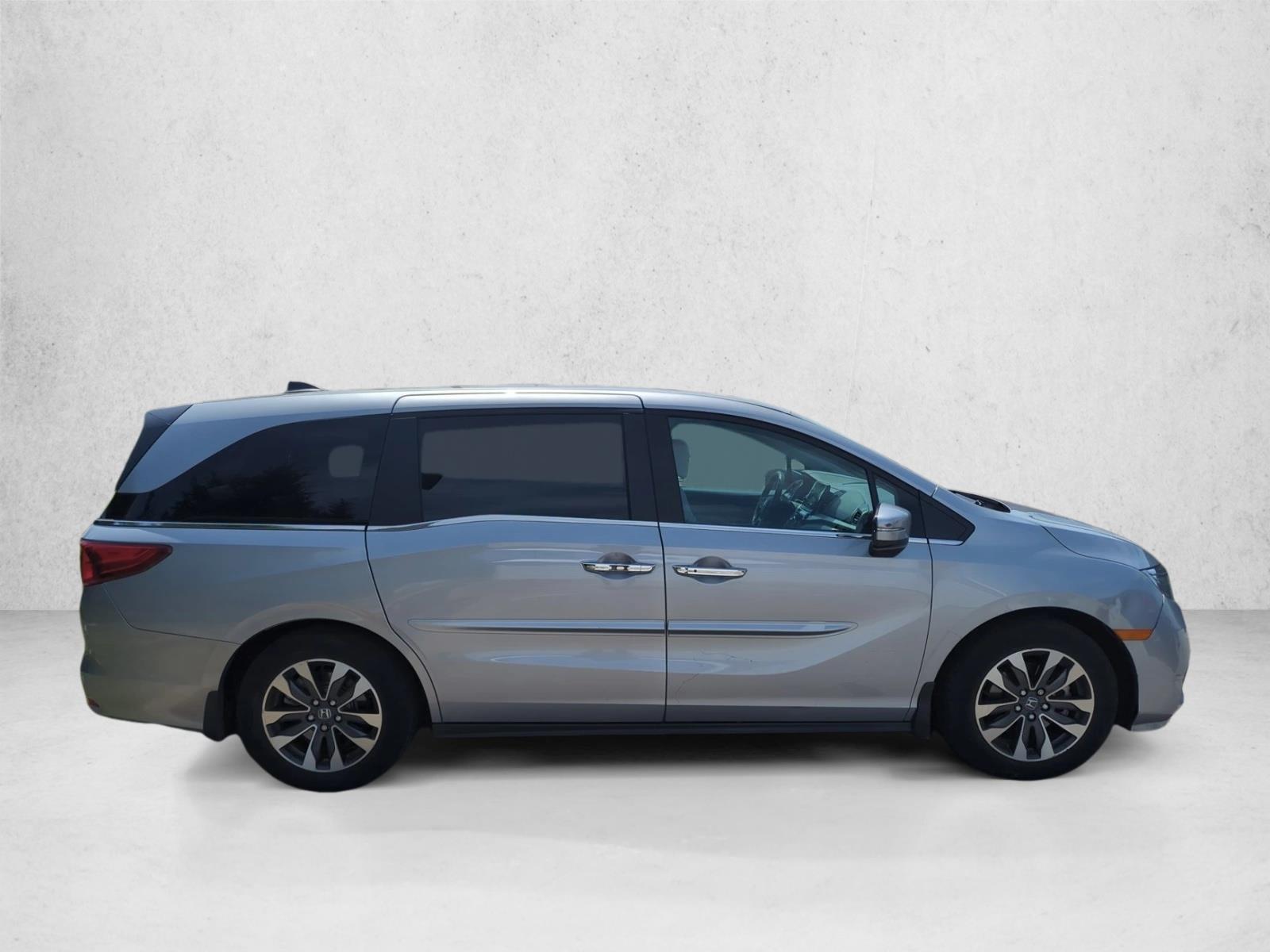 Used 2024 Honda Odyssey EX-L Van