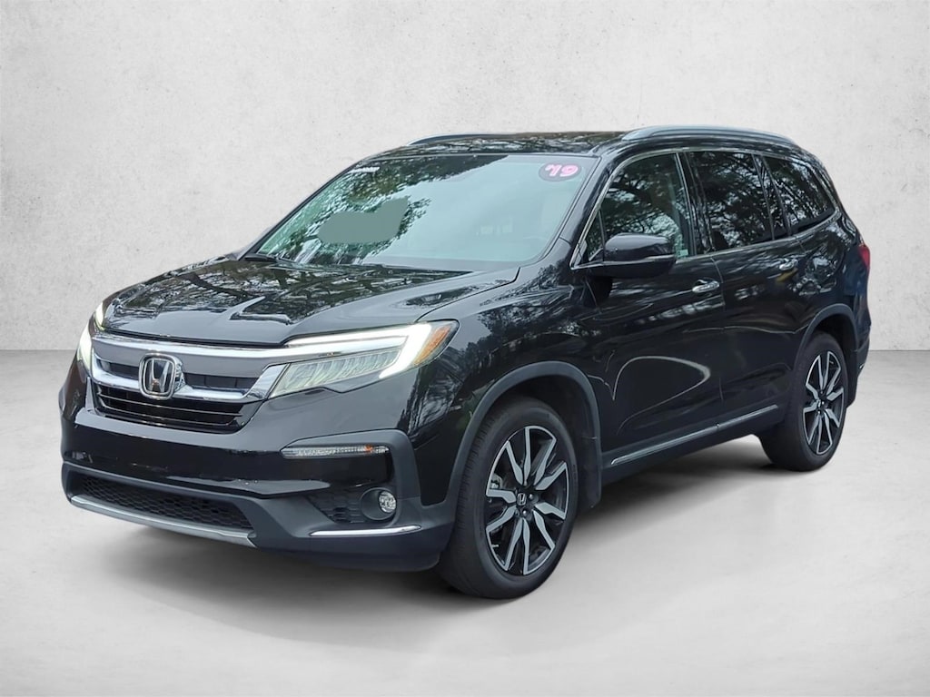 Used 2019 Honda Pilot Touring 7-Passenger FWD SUV