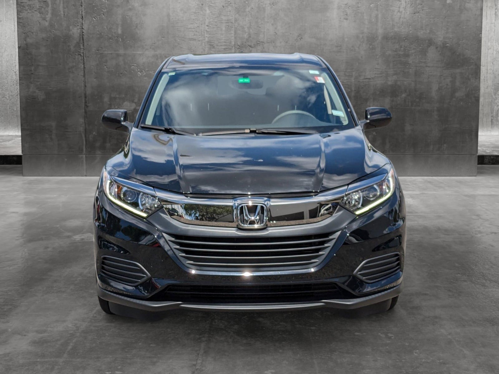 Used 2022 Honda HR-V LX with VIN 3CZRU5H30NM712790 for sale in Miami Gardens, FL