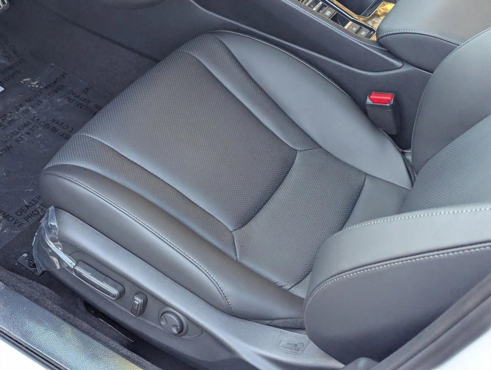 2025 Honda Accord Hybrid Sport-L photo 4