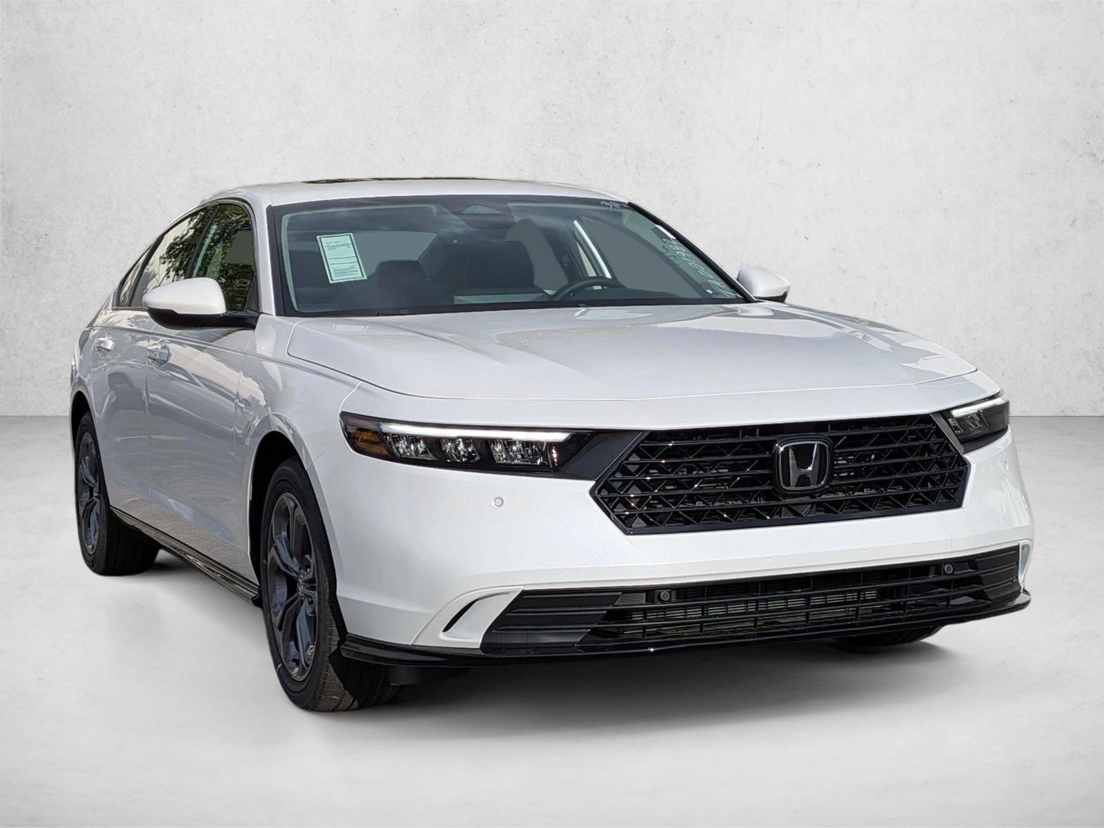 2026 Honda Accord Hybrid EX-L - Photo 6