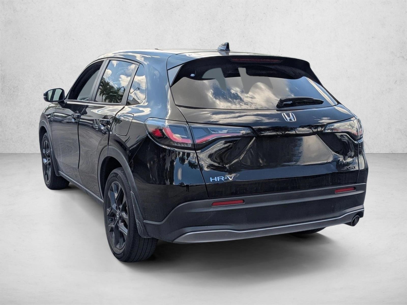 2023 Honda HR-V Sport 2WD photo 2