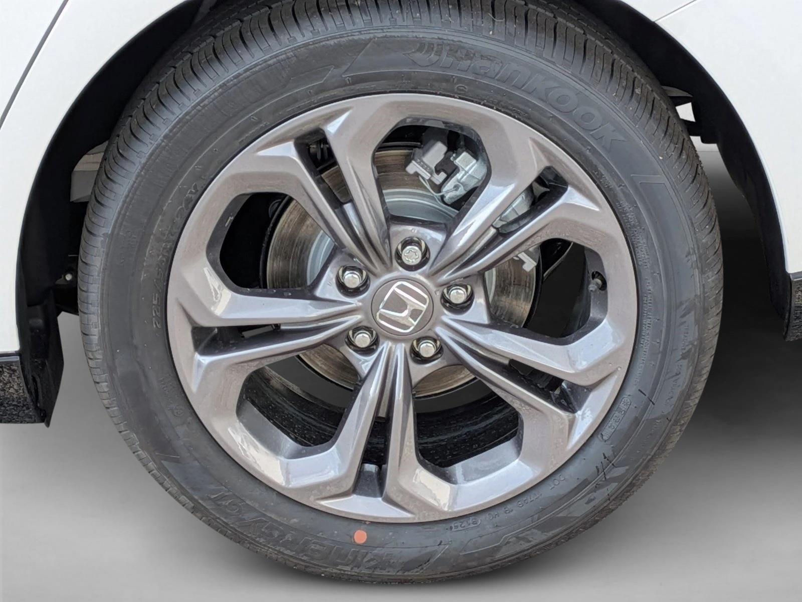 2026 Honda Accord Hybrid EX-L - Photo 9