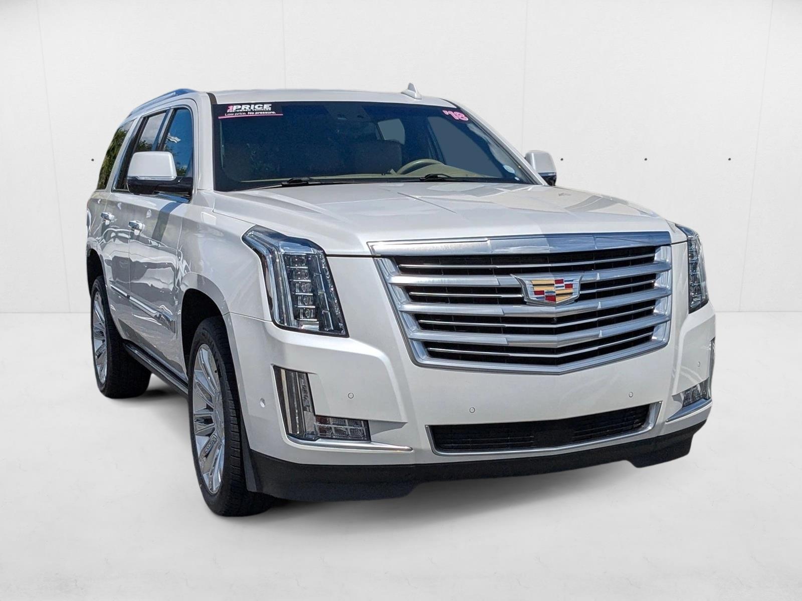 2018 Cadillac Escalade Platinum photo 3