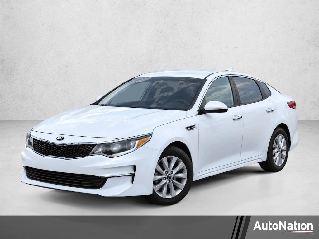 Used 2017 Kia Optima LX Sedan