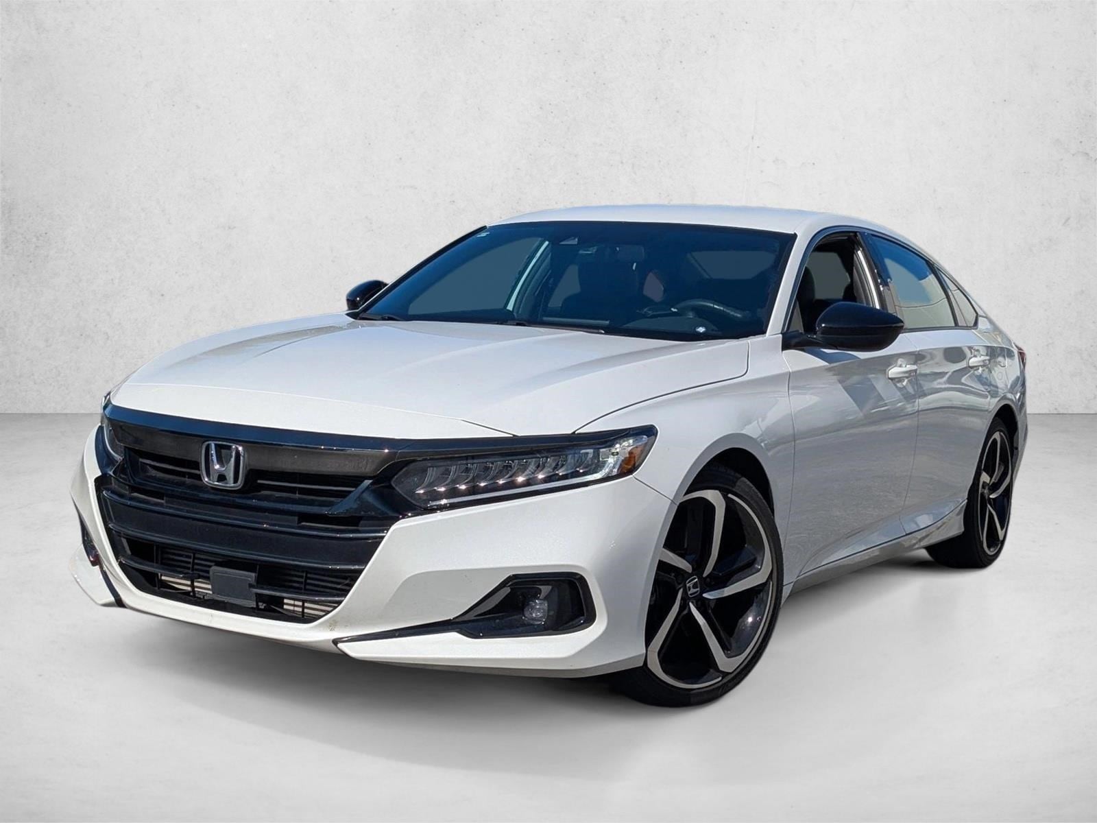 2022 Honda Accord Sport's photo