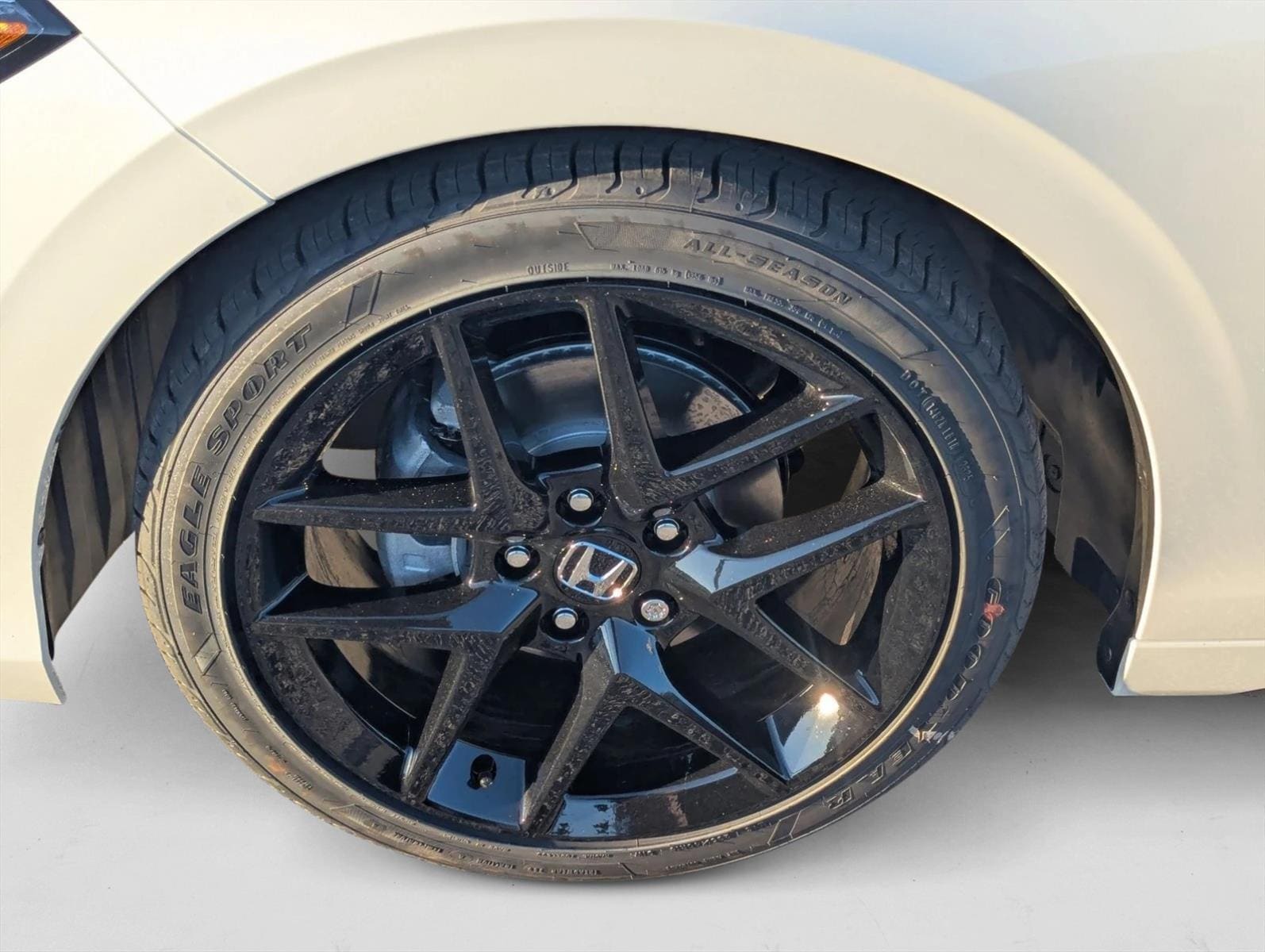 2025 Honda Civic Hatchback Sport - Photo 9