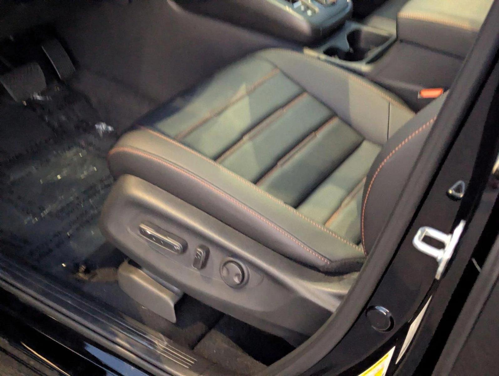 2026 Honda CR-V Hybrid Sport-L photo 4