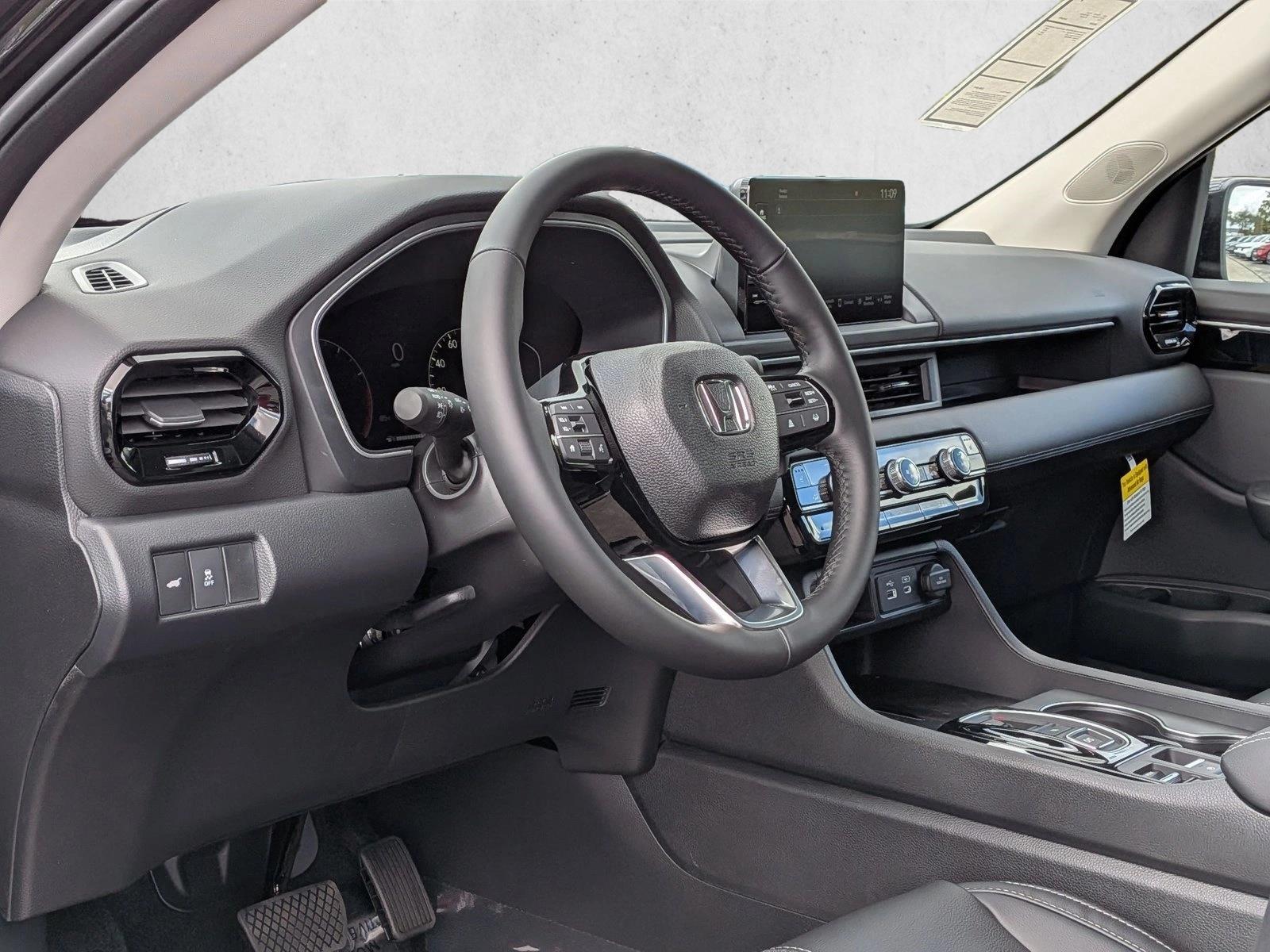 2025 Honda Pilot EX-L photo 3