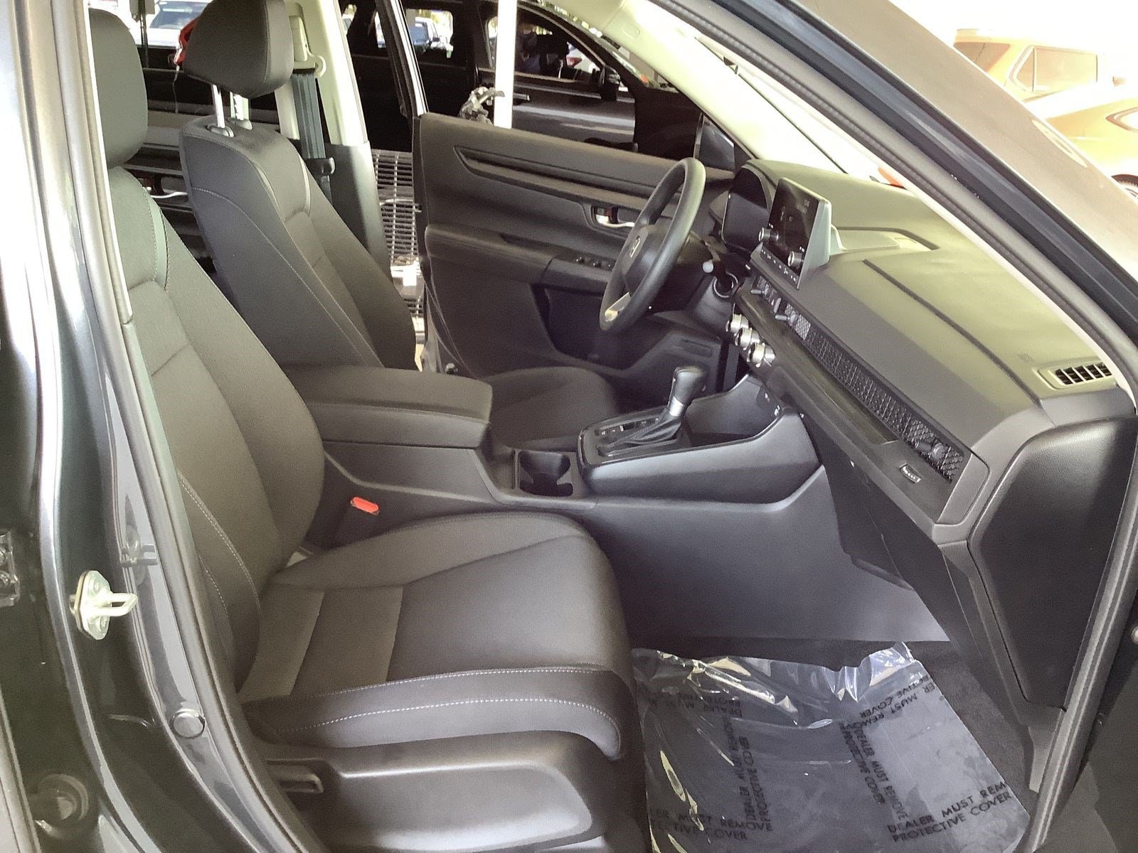 2025 Honda CR-V LX - Photo 21