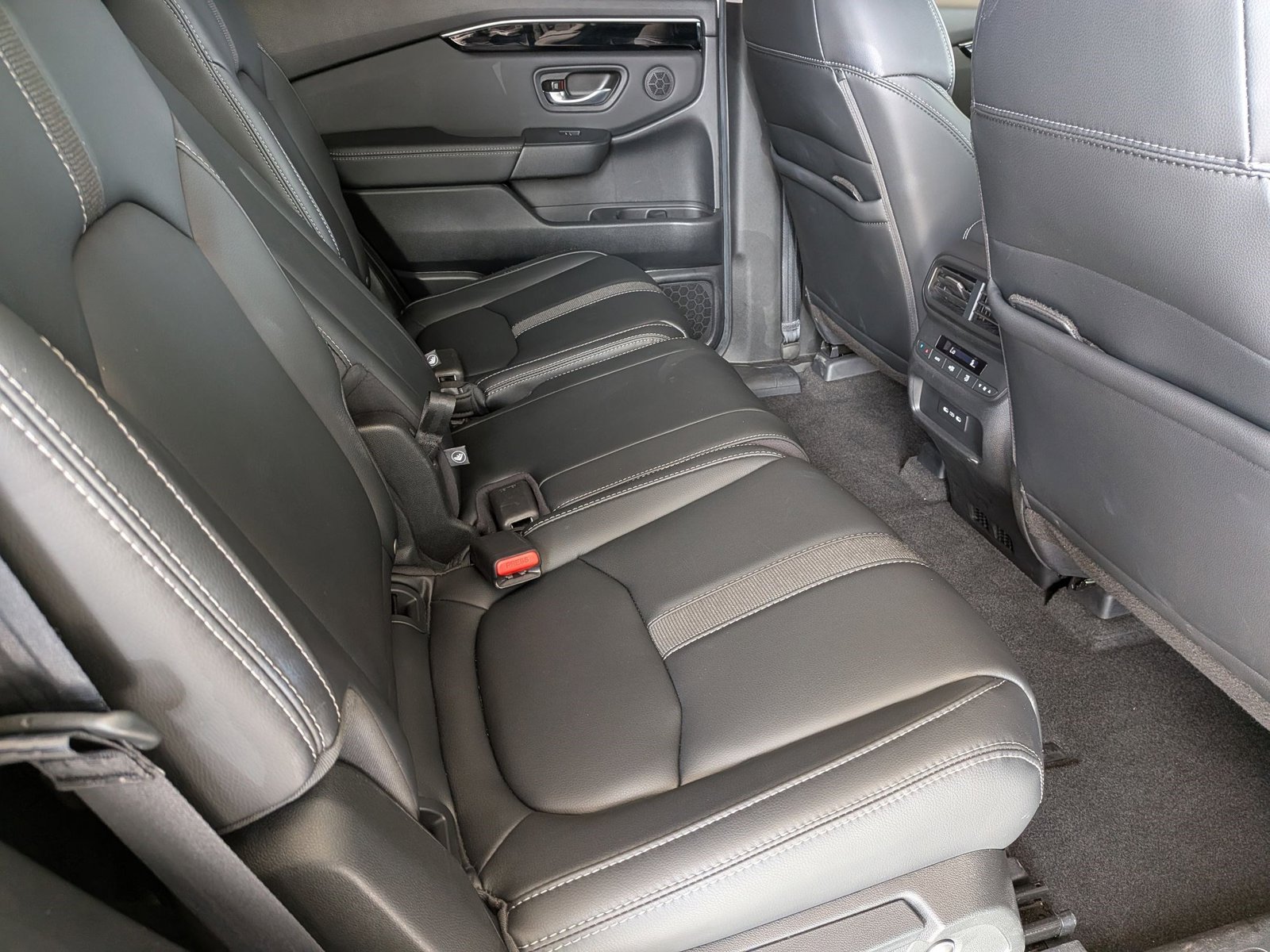 2025 Honda Pilot Touring - Photo 20