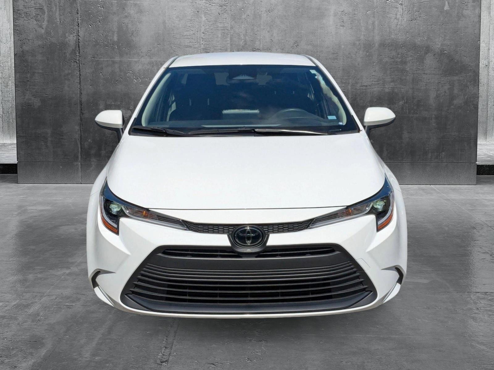 Used 2023 Toyota Corolla LE with VIN JTDB4MEE6P3013563 for sale in Miami Gardens, FL