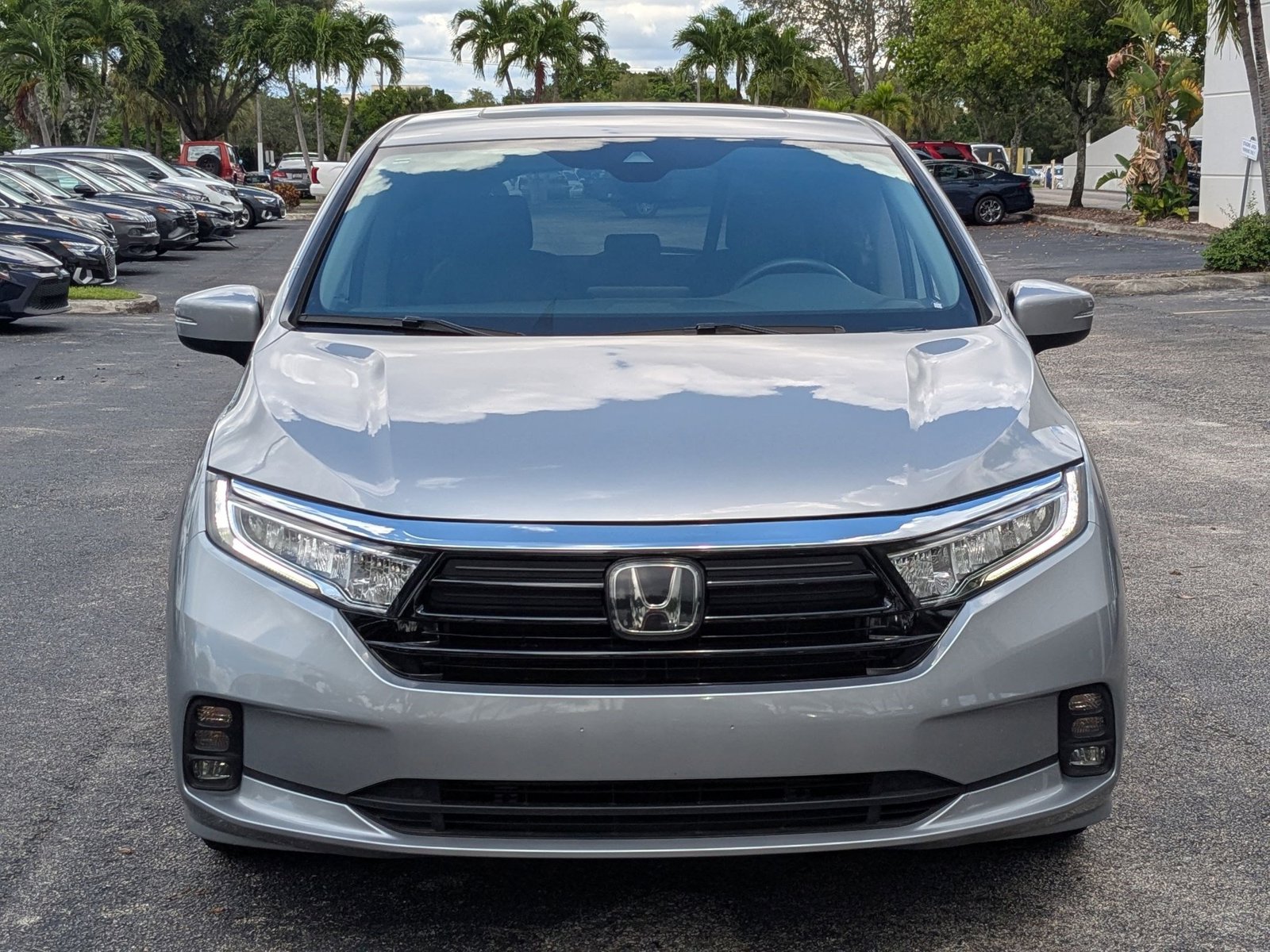 2023 Honda Odyssey EX-L photo 2