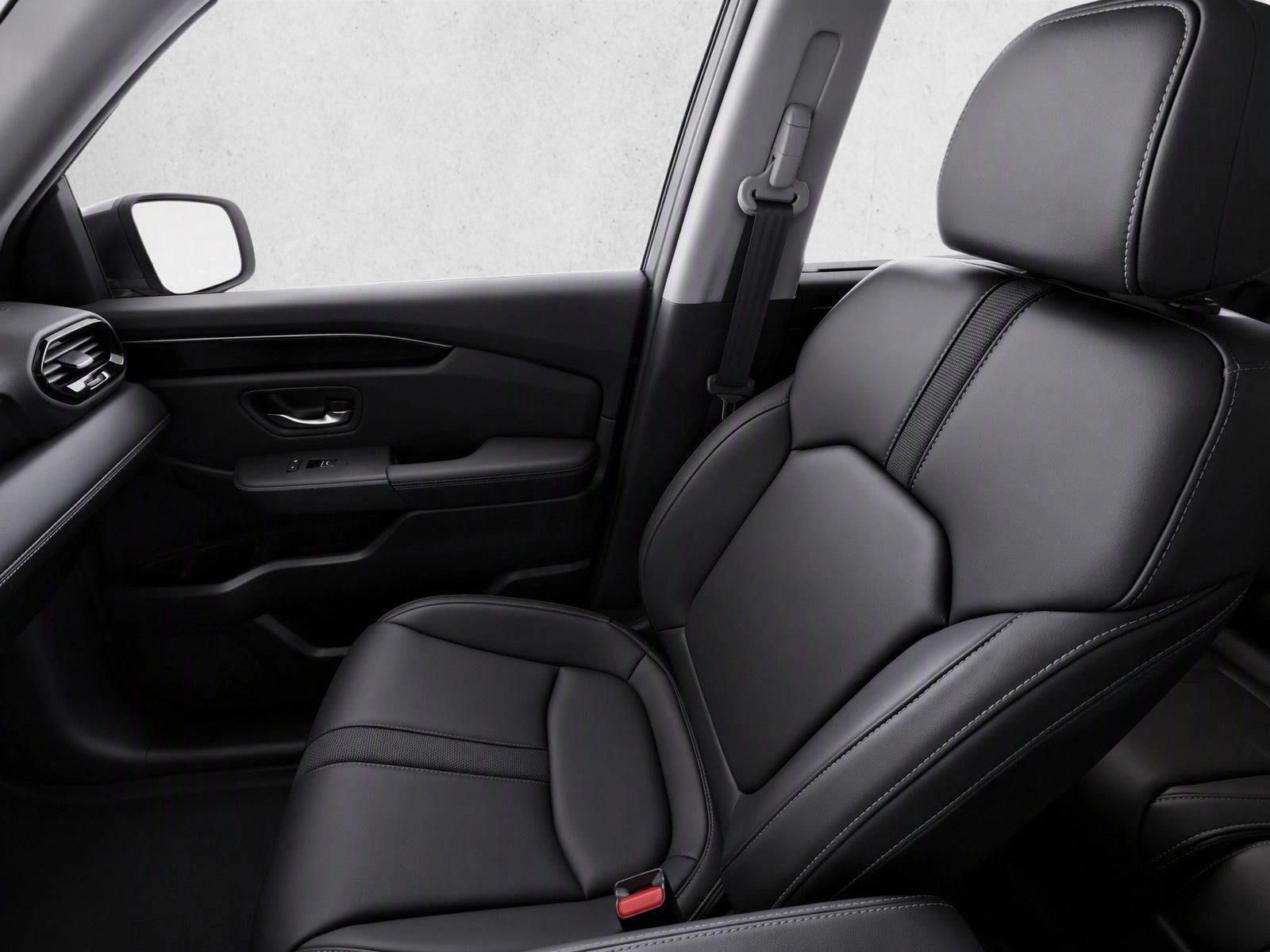 2023 Honda Pilot Touring - Photo 23