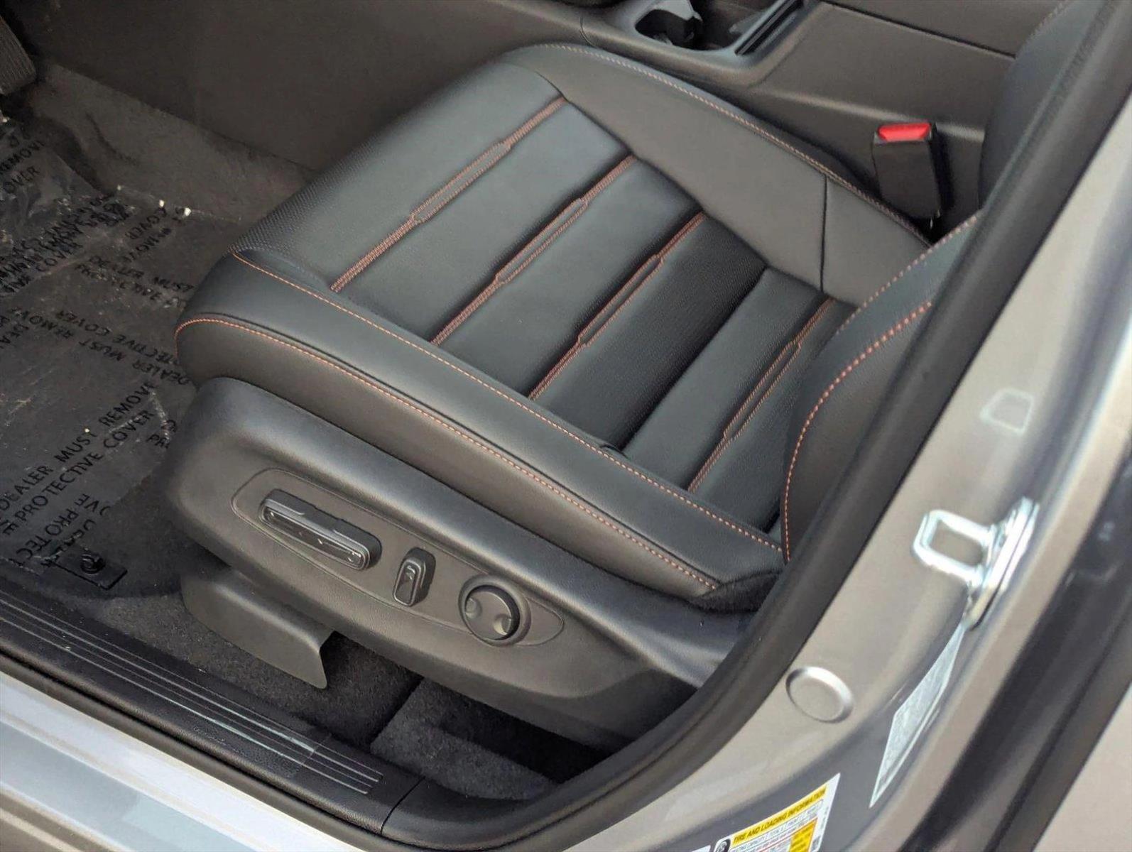 2026 Honda CR-V Hybrid Sport-L photo 4