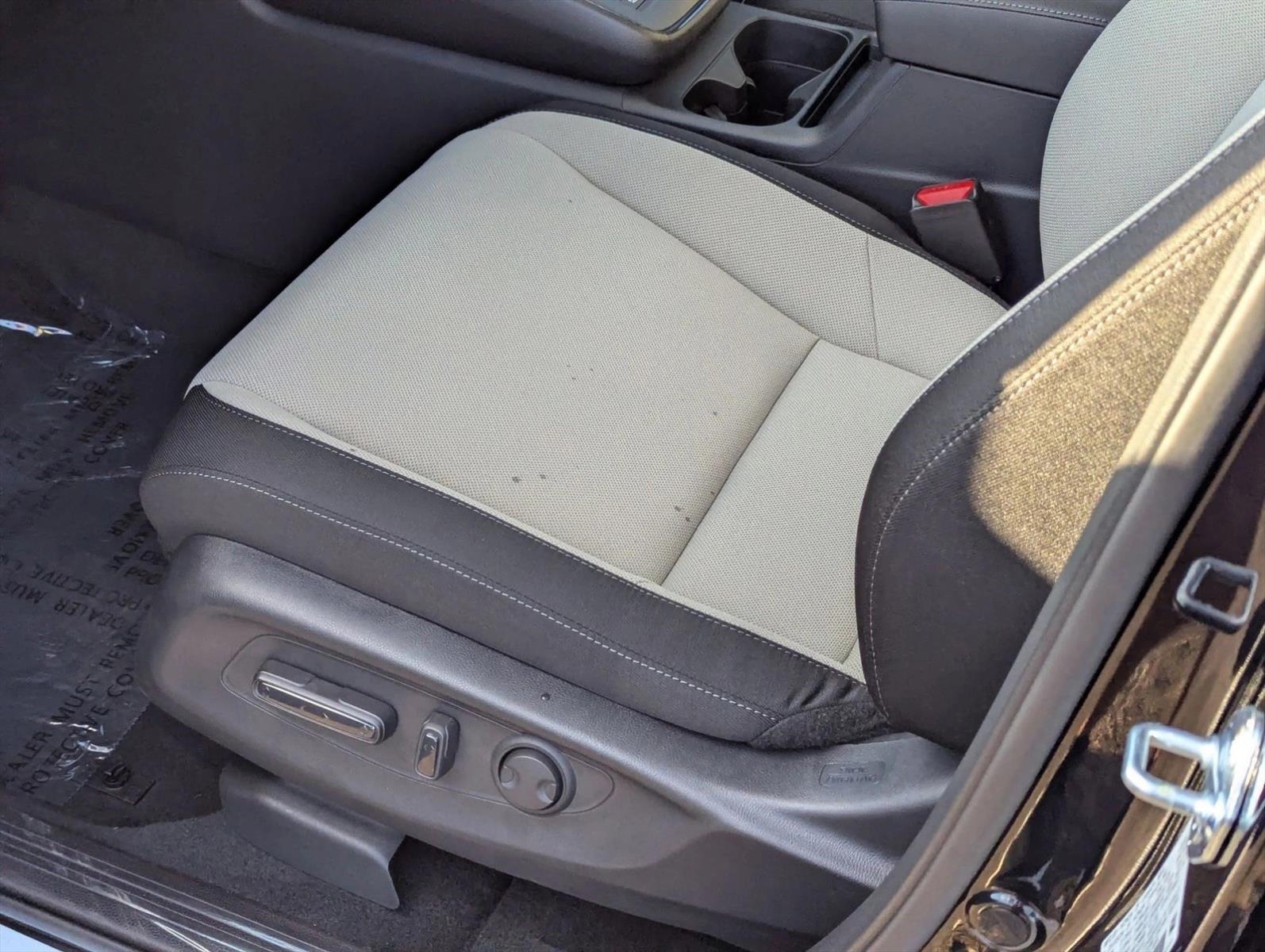2026 Honda CR-V EX photo 4