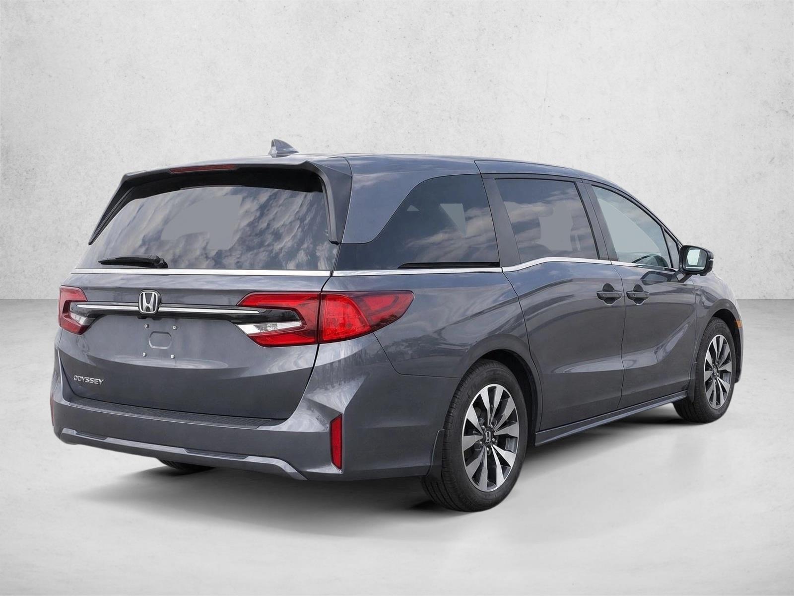 2025 Honda Odyssey EX-L - Photo 7