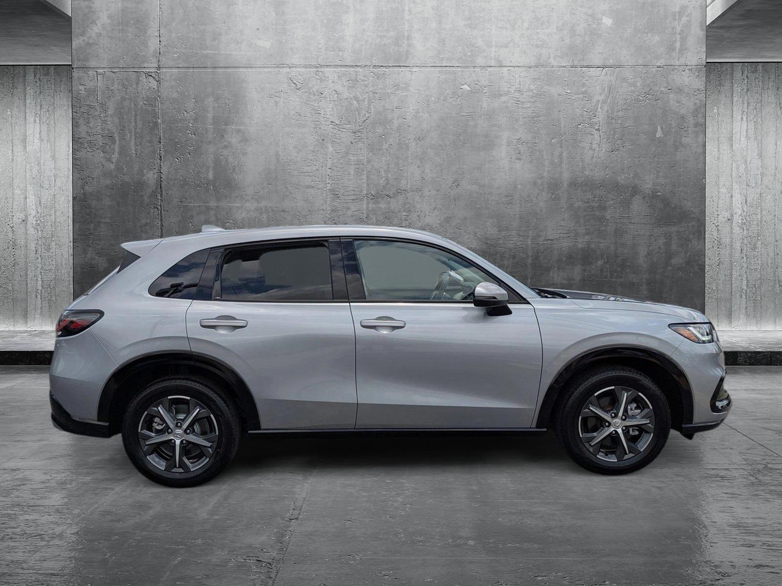 2025 Honda HR-V EX-L photo 4