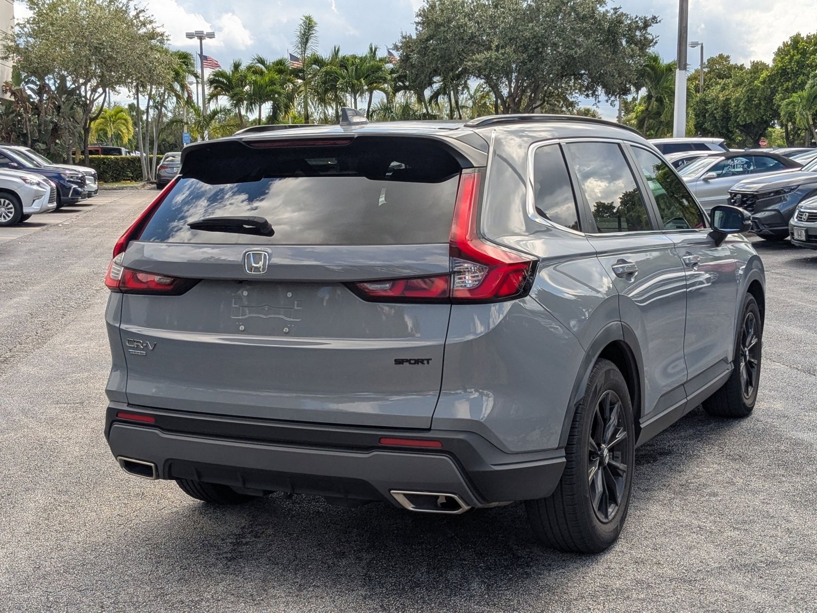 2023 Honda CR-V Hybrid Sport photo 3
