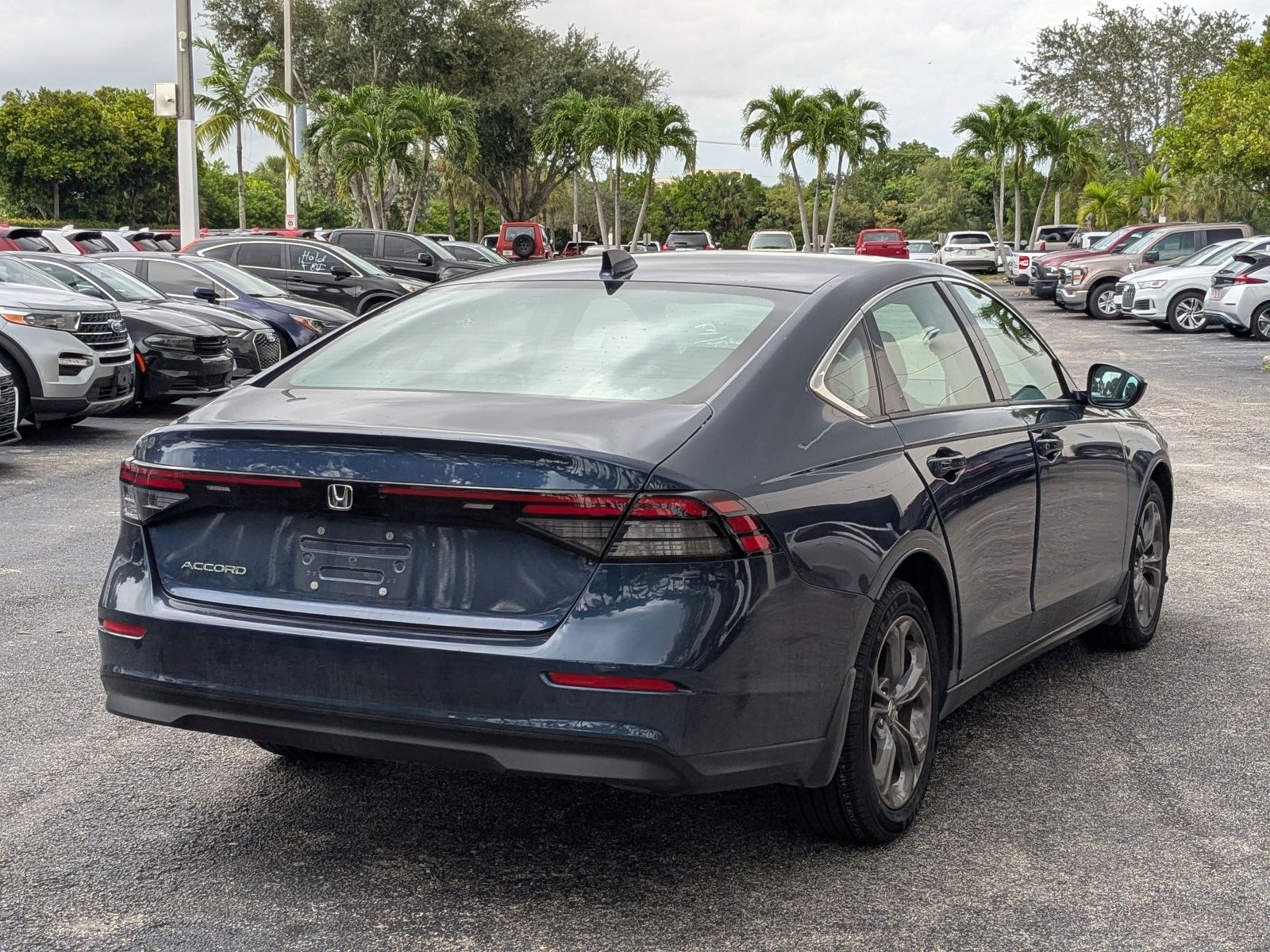 2023 Honda Accord EX photo 2
