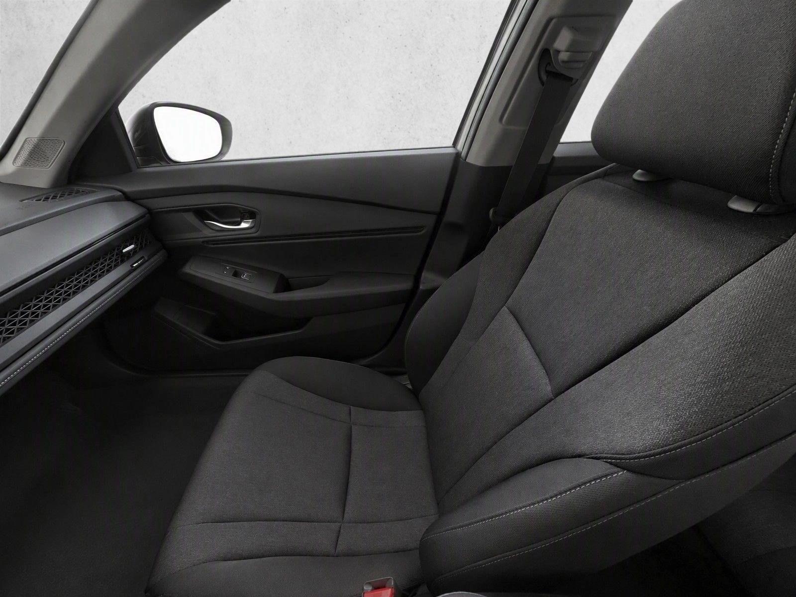 2025 Honda Accord SE - Photo 23