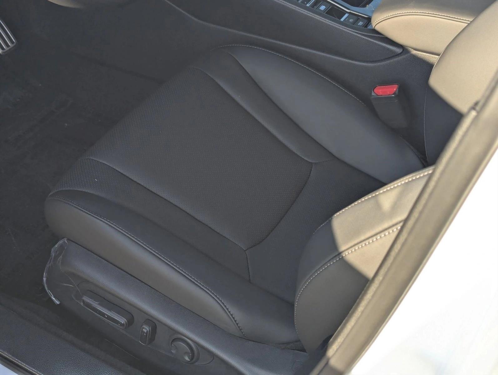 2025 Honda Accord Hybrid Sport-L photo 4