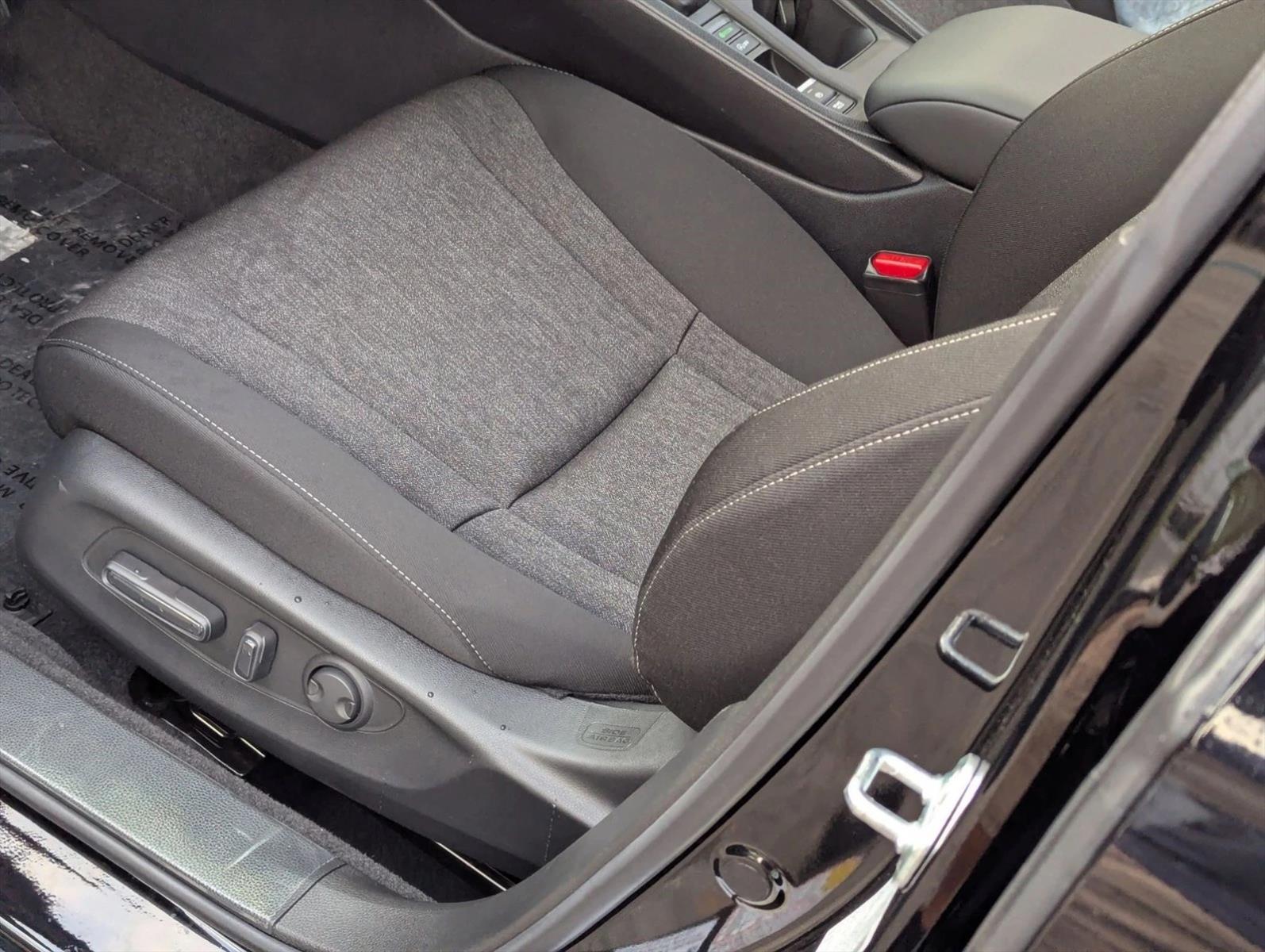 2025 Honda Accord SE photo 3