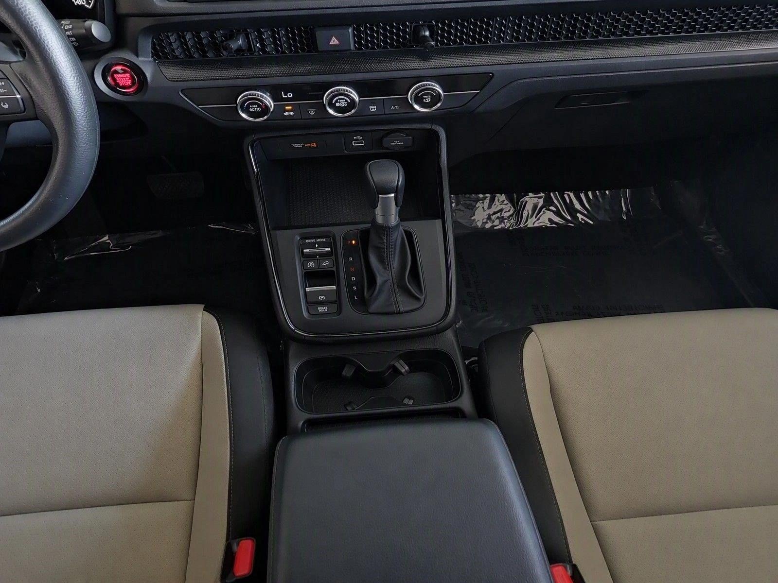 2025 Honda CR-V LX - Photo 22