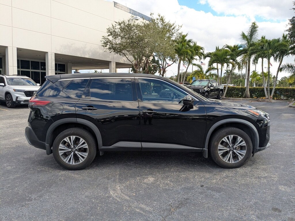 Used 2021 Nissan Rogue SV SUV