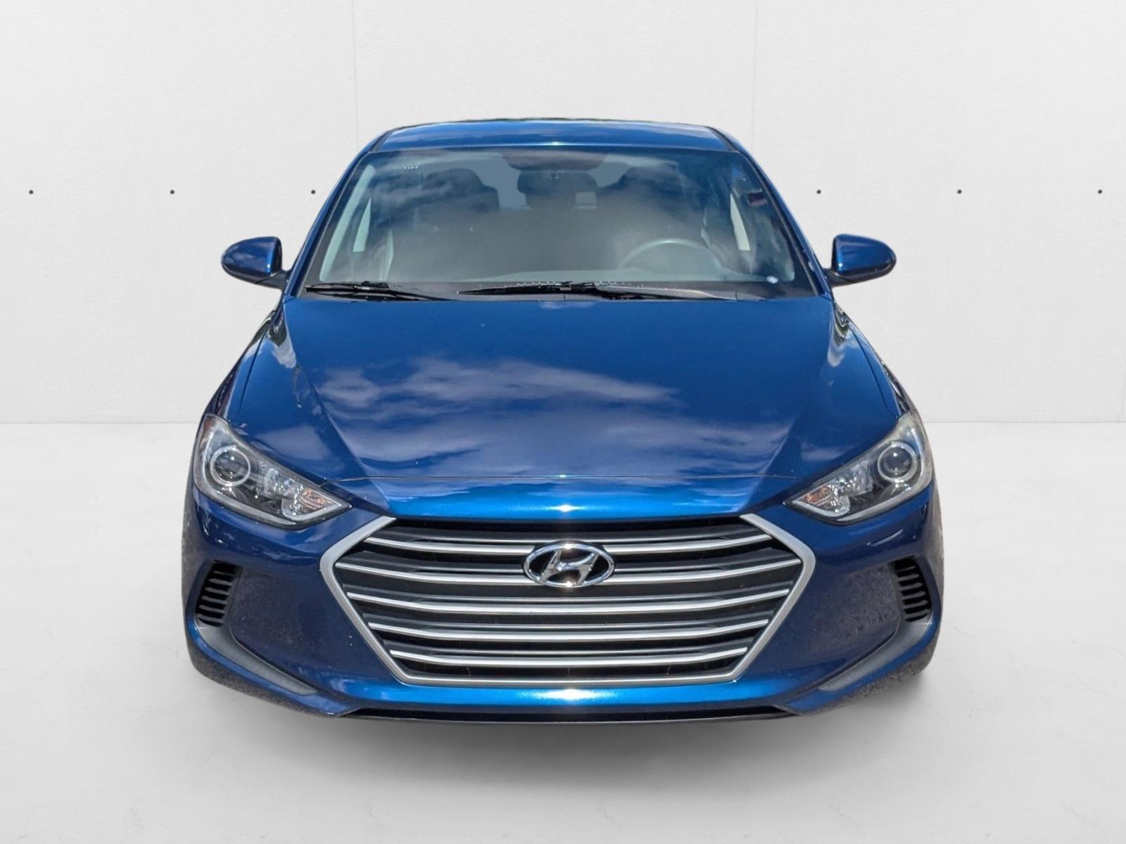 2017 Hyundai Elantra SE photo 2