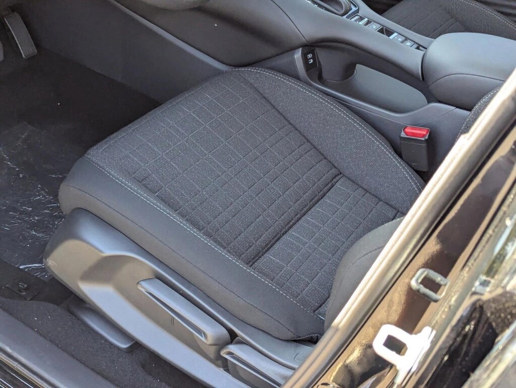 New 2026 Honda HR-V LX SUV