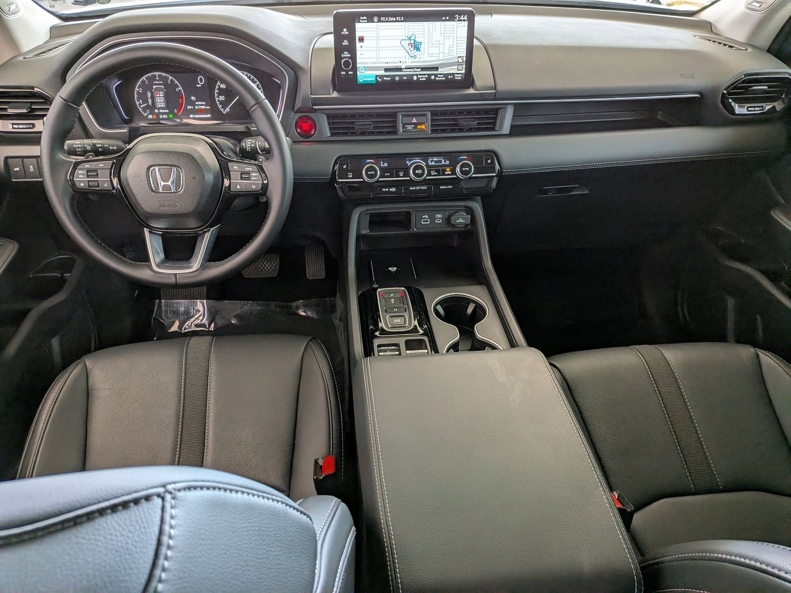 2025 Honda Pilot Touring - Photo 18