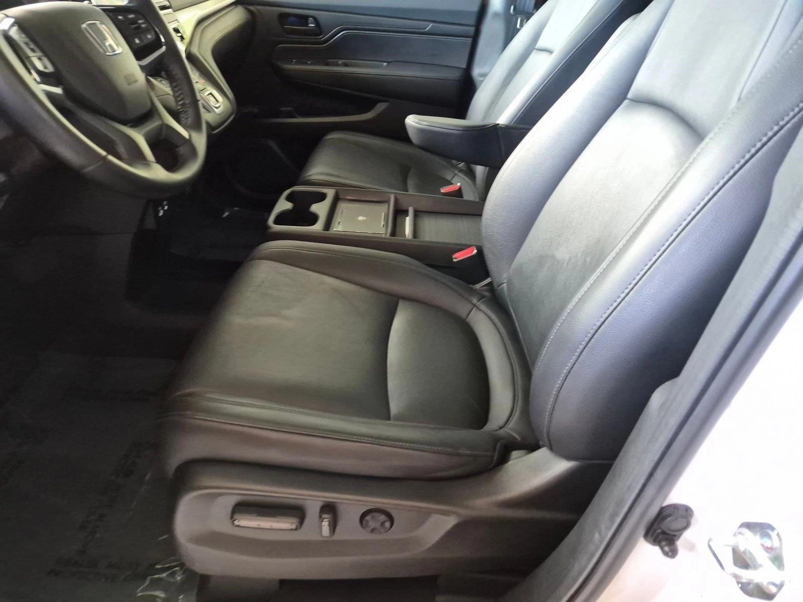 2025 Honda Odyssey EX-L - Photo 15