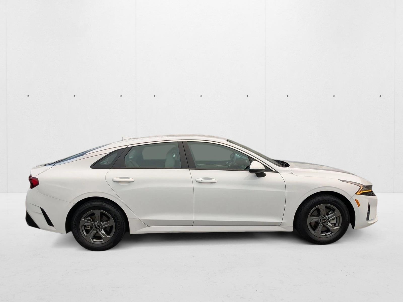 2021 Kia K5 LXS photo 4