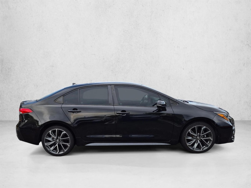 Used 2022 Toyota Corolla SE Sedan