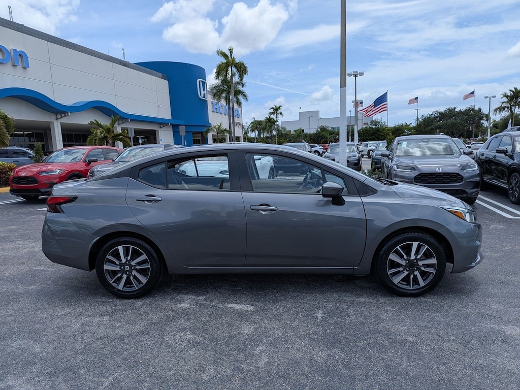 Used 2021 Nissan Versa 1.6 SV Sedan