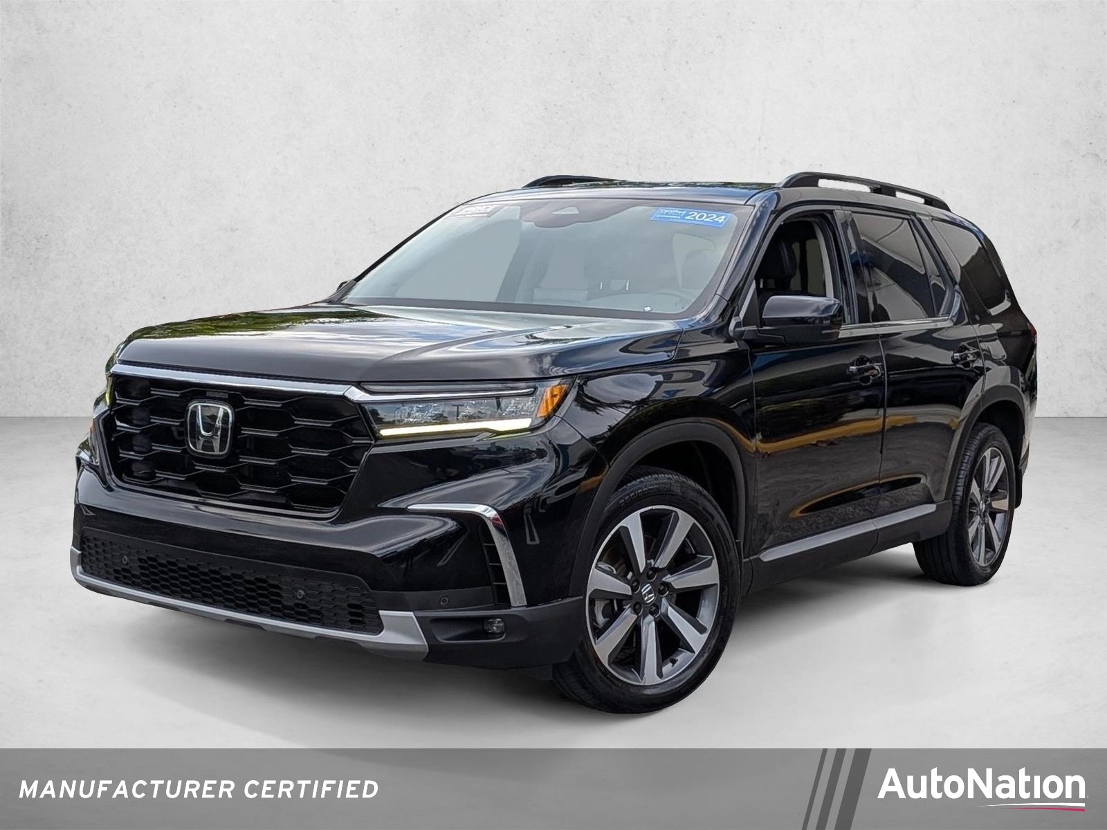 2024 Honda Pilot Touring AWD's photo