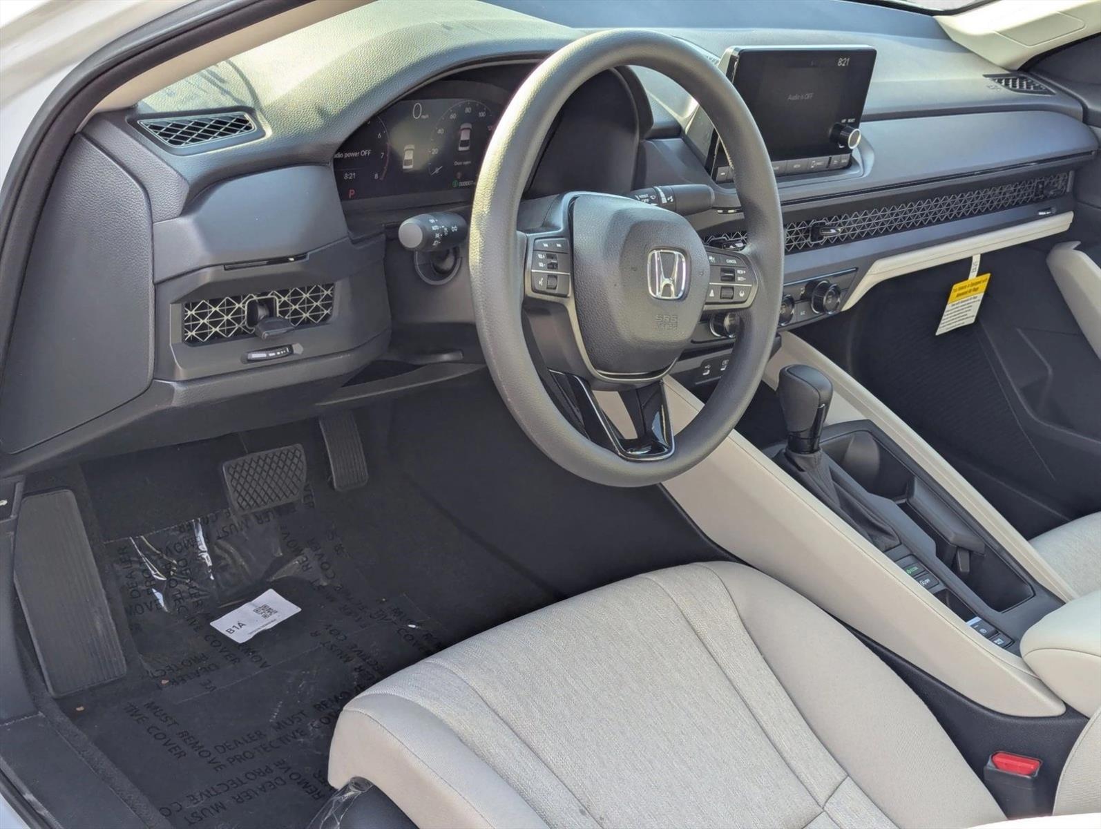 2025 Honda Accord LX photo 3