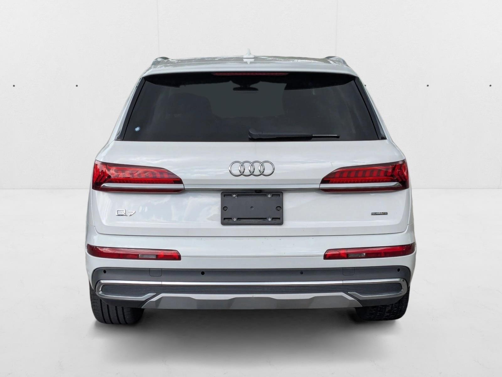 2023 Audi Q7 55 Premium photo 4
