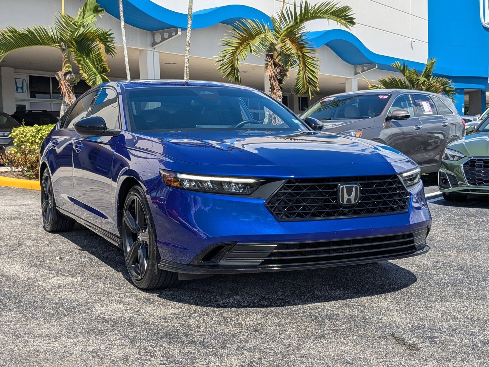 2023 Honda Accord Hybrid Sport-L photo 3