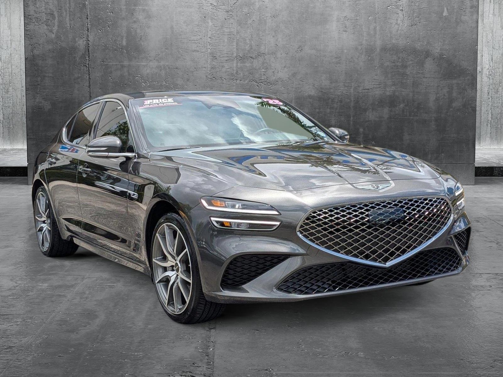 2025 Genesis G70 2.5T photo 3