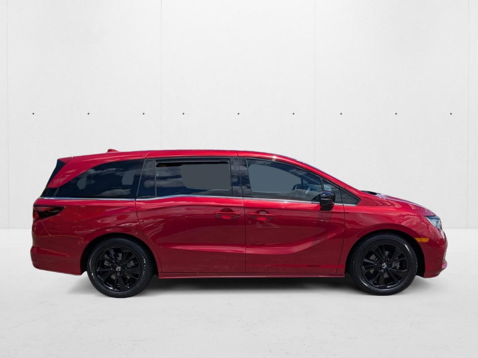 2023 Honda Odyssey Sport photo 4