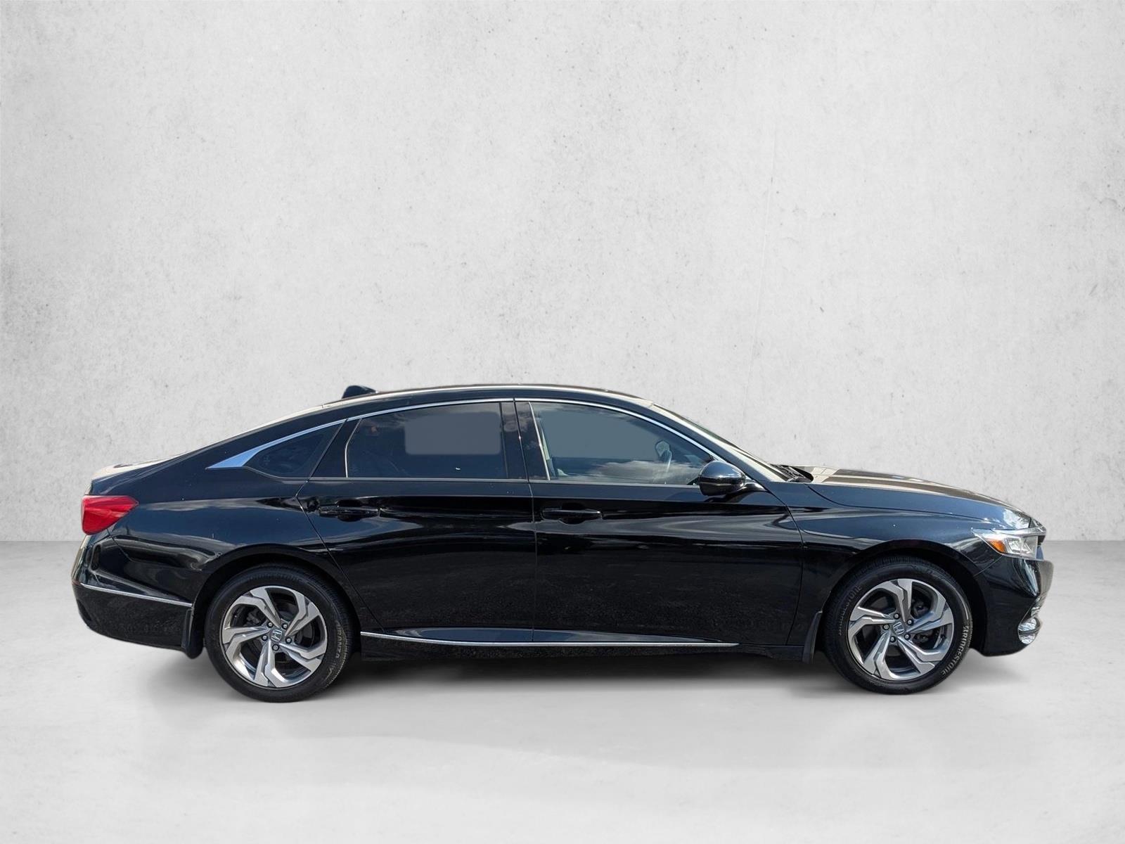 2018 Honda Accord EX-L 1.5T photo 4