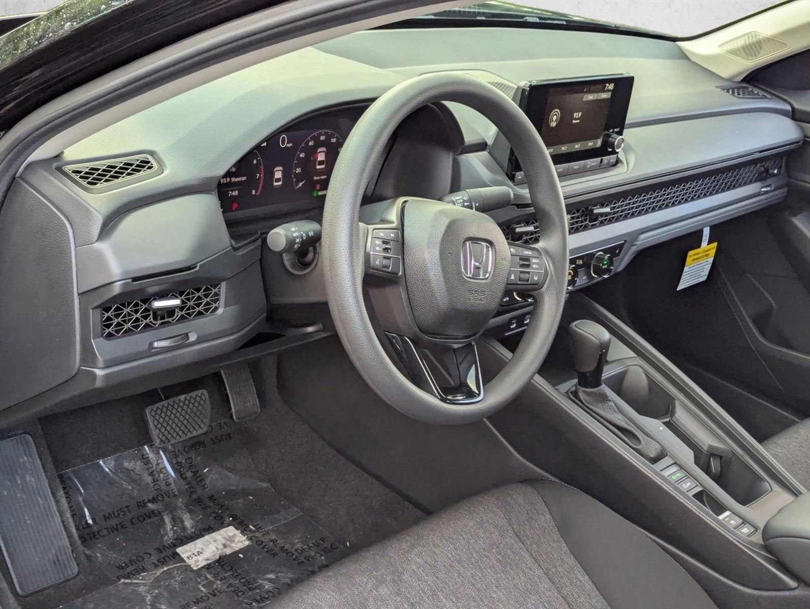 2025 Honda Accord SE photo 2