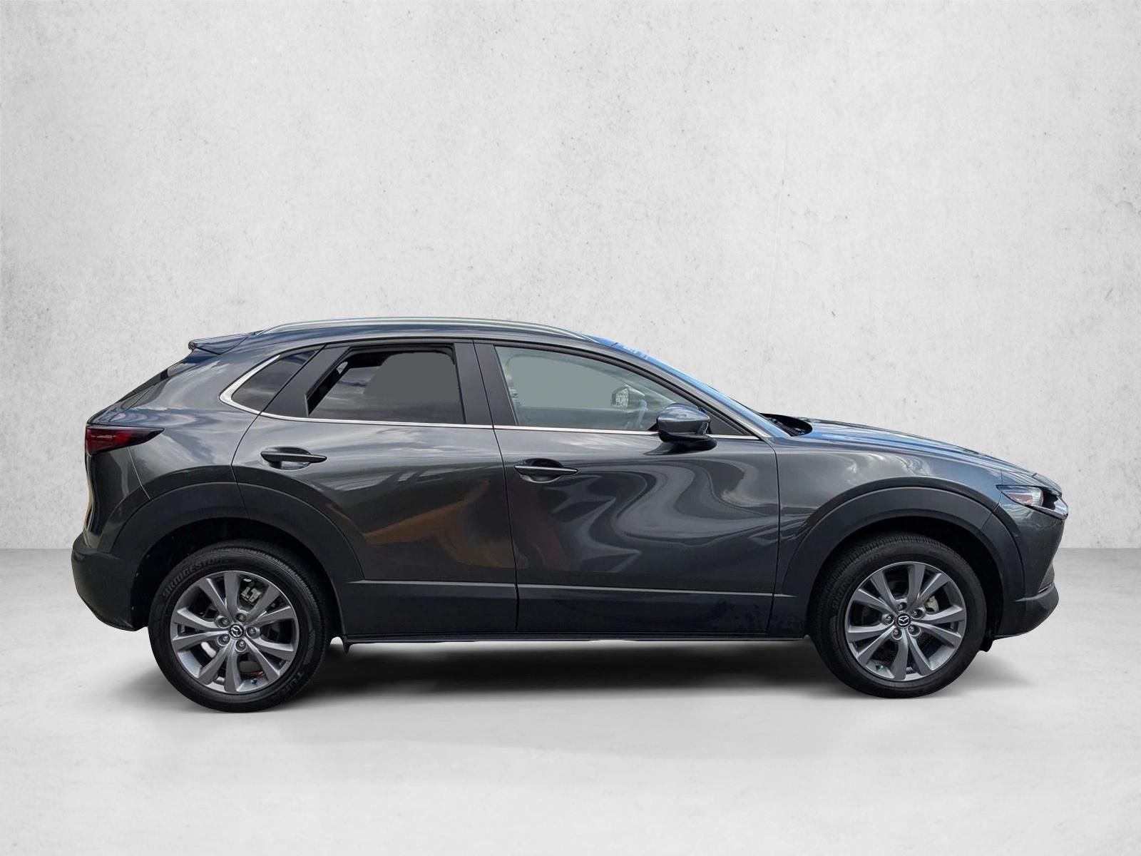 2022 Mazda CX-30 2.5 Select photo 4