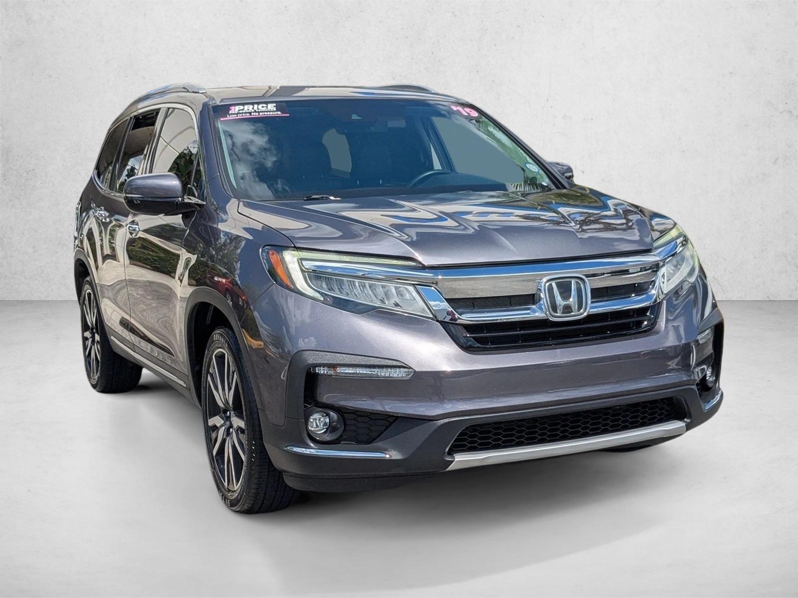 2019 Honda Pilot Touring photo 3