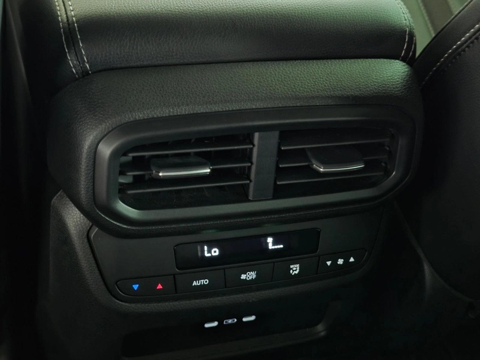 2025 Honda Pilot EX-L - Photo 15