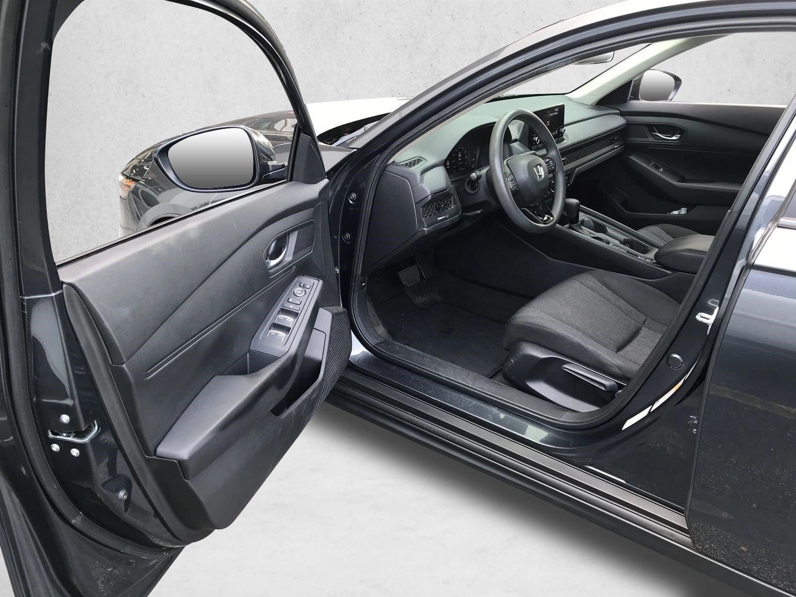 2025 Honda Accord LX - Photo 12