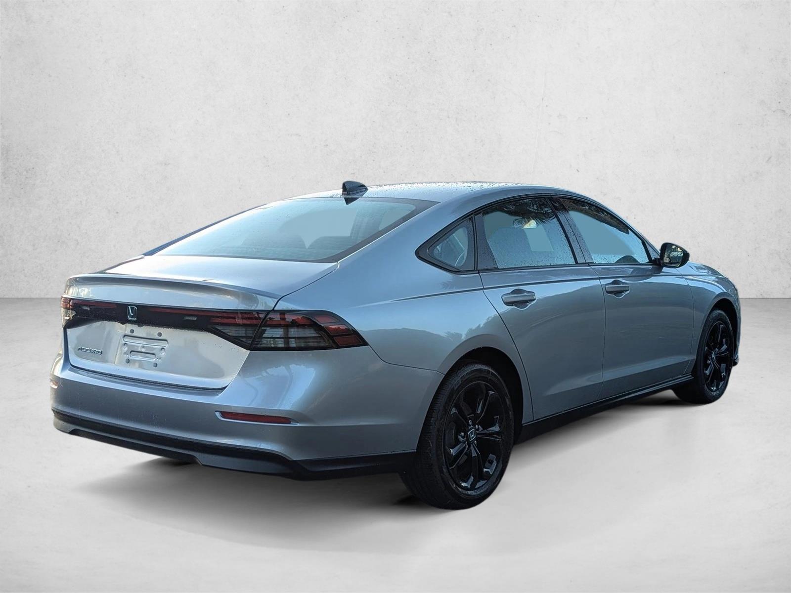 2025 Honda Accord SE photo 2