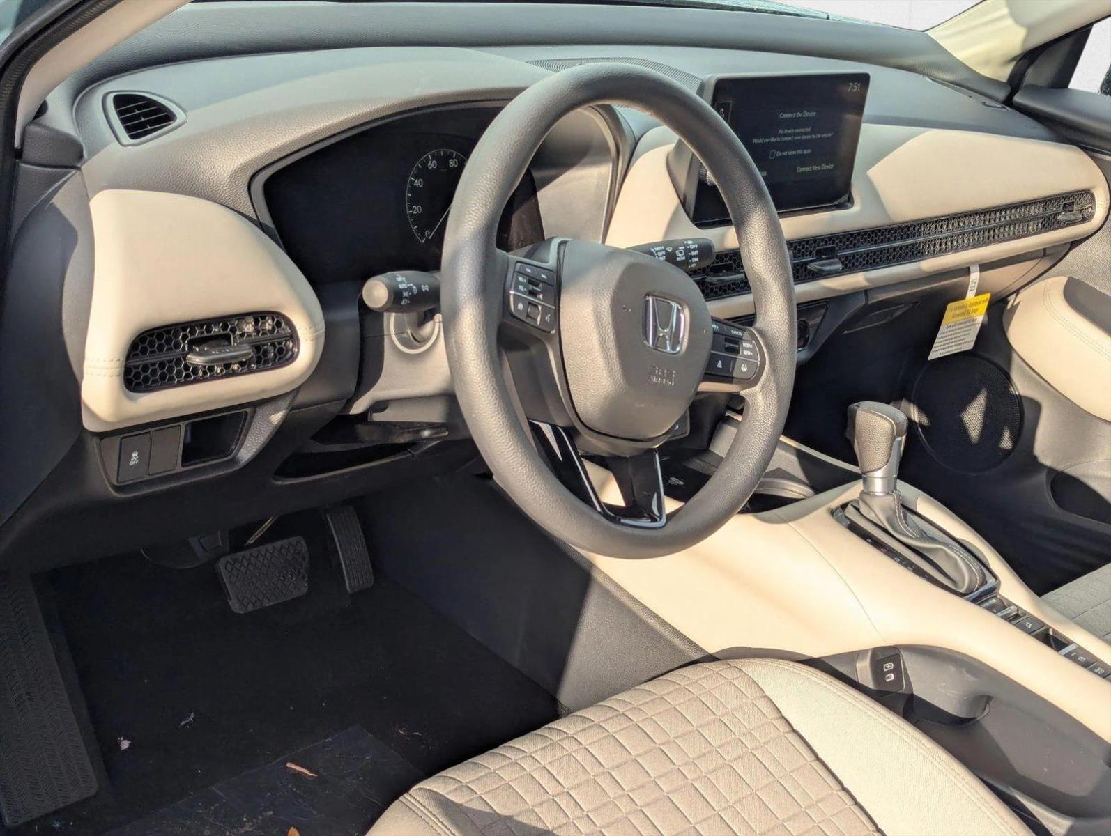 2026 Honda HR-V LX photo 2